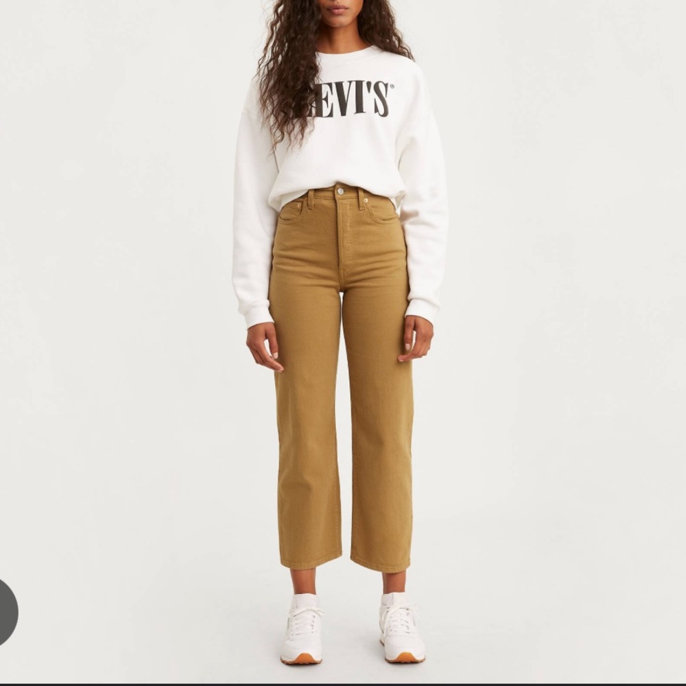 Levi’s beige wide leg crop Jean